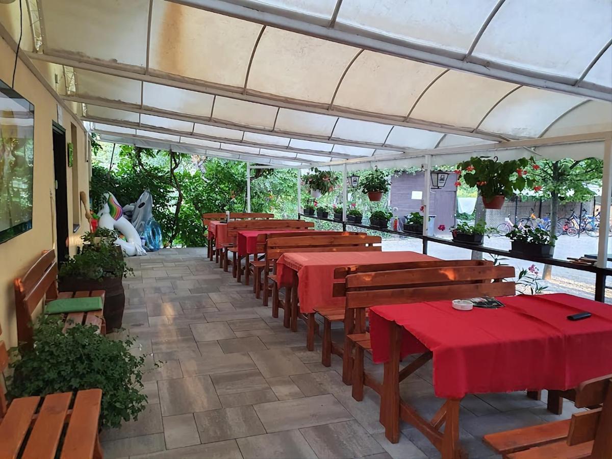 Eldoradó Fogadó és Kemping Vonyarcvashegy Extérieur photo